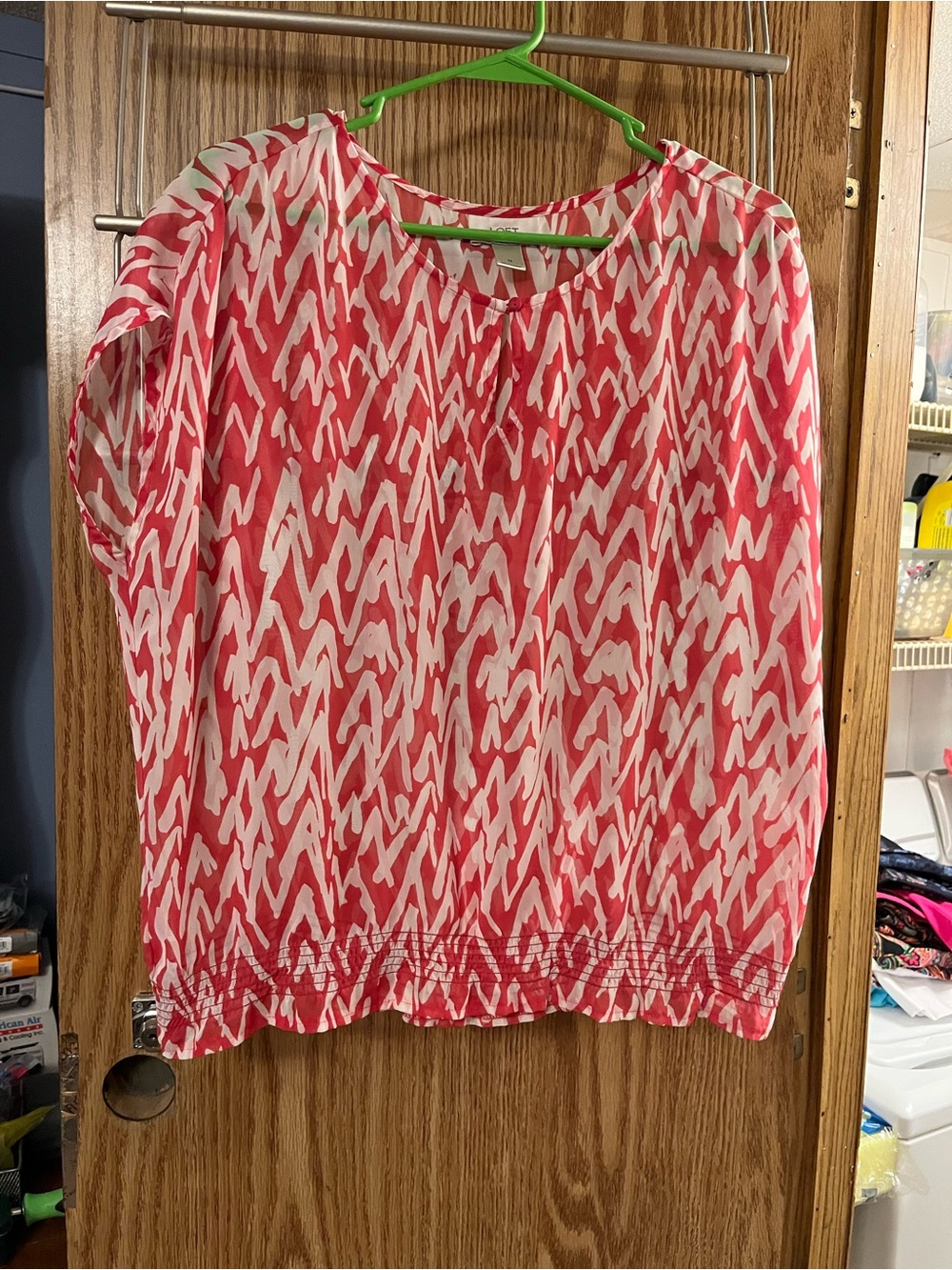LOFT Coral and White Short Sleeve Patterned Top